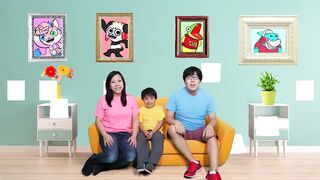 The Running Head! BOSS MODE! Let's Play with Ryan and Mommy