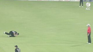 Jacob_Oram_comes_in_clutch_with_a_fine_all-round_performance___CWC_2011(1080p).