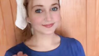 Good morning darlings!???????????? Fresh out of the shower
