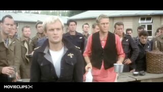 The Great Escape (8_11) Movie CLIP - Ives Crosses the Wire (1963) HD.