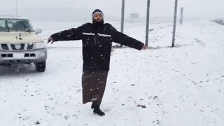 من علامات الساعة الصغرى التي أخبر بها النبي صلى الله عليه وسلم.