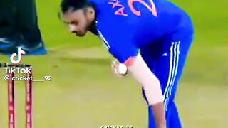 Aus vs india maxwell batting