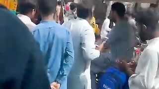 Attack on police but civiliens save the police