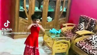 Indoor dance of Jaramoni