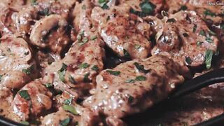 N-am mâncat niciodata carne intrun sos atat de delicios! Recomand tuturor