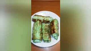 Рулетики з яйцем.