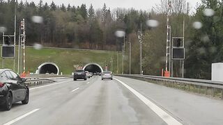 Tunnel