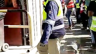 মালয়েশিয়া কাজ