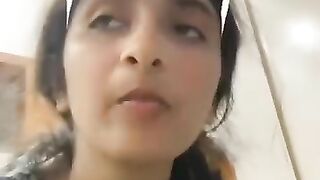 Humy to apno ne loota gairo mai kaha dan tha