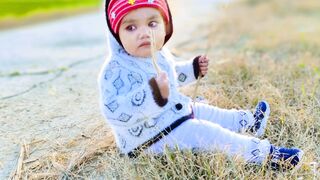 Cute baby ????????