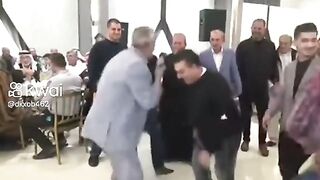 أشبع ضحك القهوى ملقمة