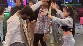 Yo Yo song dance
