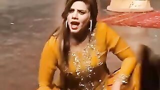 Komal Noor Stage Drama Clip
