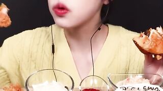 cr__@eatwithboki______#asmr_#mukbang_#asmrmukbang_#eating_#eatingshow_#asmreating_#asmreatingsounds_#mouthsounds_#asmreatingshow_#eatingvideo