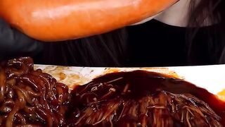 cr__@zoey_asmr______#asmr_#mukbang_#asmrmukbang_#eating_#eatingshow_#asmreating_#asmreatingsounds_#mouthsounds_#asmreatingshow_#eatingvideo