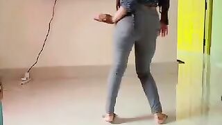 Amazing dance in asian girls