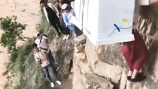delivery of goods via extreme routes