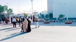Airport rush of peoples