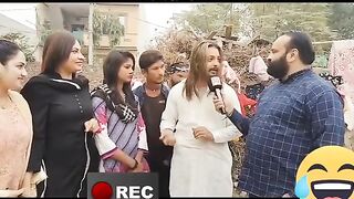 bhen ki waja se famous hony wala begart bhai ???? ????