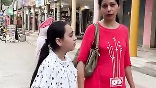 Birds love mom's love