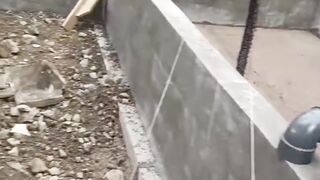Proses pembuatan kolam full BETON
