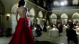 Tinka tinka Zara Zara Priyanka Chopra sing