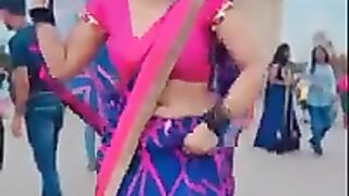 ব্যস্ত নয় মাথা নষ্ট করেছে