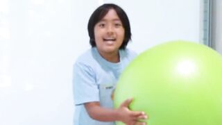 Make Lightning In a Bottle Science Experiments for kids