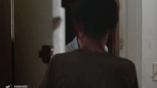 Annie Hall (10_12) Movie CLIP - There's a Spider in the Bathroom (1977) HD.