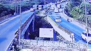 Calcutta Road Accident Express 02