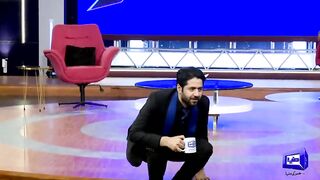 Must WATCH! Iran Se Aye Larki Imran Ashraf Par Fida ???????? _ Poetry Keh Dali ???? _ Dunya News _ Mazaq Raat.