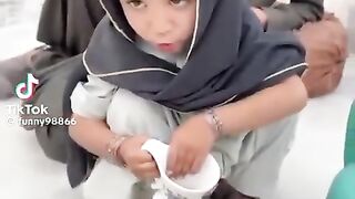 Chhota Sa bacha Itna viral