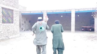 AZAAD UMEEDWAAR BANY