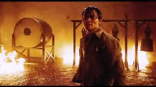 Tony Jaa fights with a Capoeira master in a Buddhist temple in the movie Tom-Yum-Goong (2005)