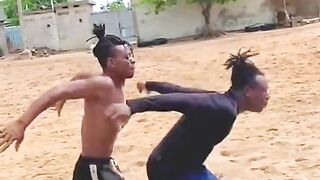 Acrobat - Howard funny Vidéo