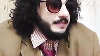 لما امك تعملك انترفيو فى البيت ..؟