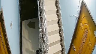 বিস্ফোরণ এর কারনে দরজা উড়ে গেলো ভয়াবহ ঘটনা