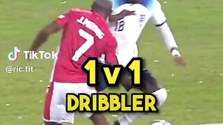 How to go in football :1vs1