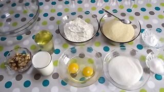 طريقه عمل البسبوسه هريسة حلوة تذوب فى الفم سهلة وطرية@Cuisinetunisiennezakia (1).