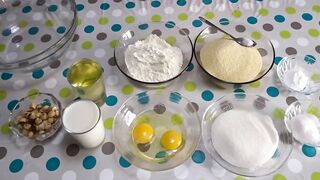 طريقه عمل البسبوسه هريسة حلوة تذوب فى الفم سهلة وطرية@Cuisinetunisiennezakia.