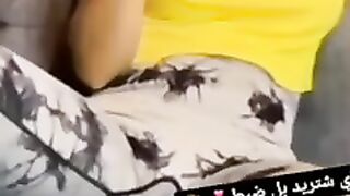 মেয়েদের যেসব জিনিস দেখুন