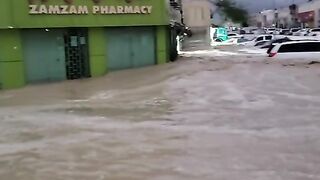Dubai Ali area weather update|havey rain flooding alert