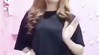 girl from tiktok 5
