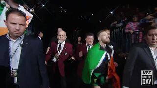 Конор МакГрегор_13-секундный нокаут Жозе Альдо _ UFC 194_ 2015 _ В этот день (720P_HD).
