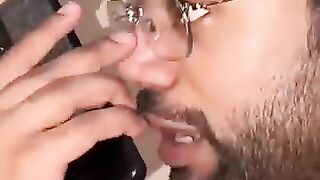 Ducki bhai pranked with aroob 100 subscribe kar do