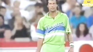 Murshad knows how to play and fight till last ball a who never gives up just watch this masterpiece from great Imran Khan