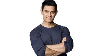India ke actor amir khan umre haaje ki Sadat ke ly rwana.