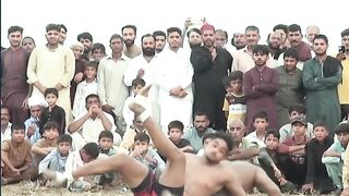 Rana Jawad vs Awais_ #shorts #youtubeshorts #wrestling #kabaddi #sports #kabaddiplayer #fight.