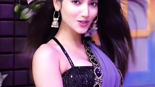 Kidhar koi pai jati hen aisi titliyaan
