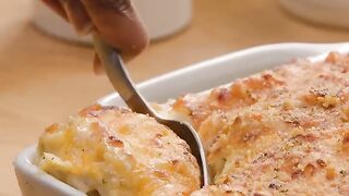 Day 7 of Cooking Comfort Foods From Every Country_ Mac & Cheese from the USA.